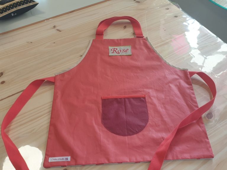 Création d'un tablier enfant avec personnalisation