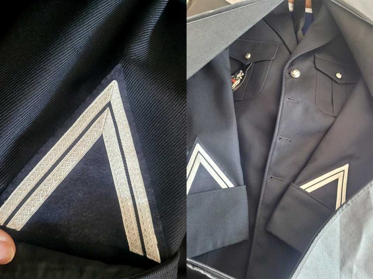 Pose de galon et de boutons sur uniforme