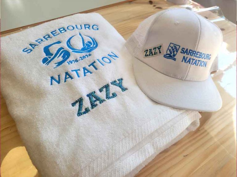 personnalisation serviette et casquette